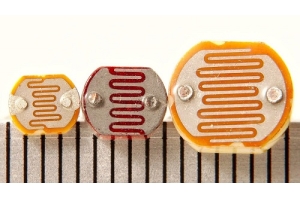 Hướng dẫn toàn diện về Photoresistors: Định nghĩa, loại, cơ chế vận hành và ứng dụng