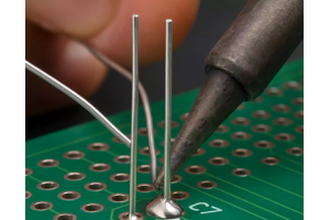 Thông qua lỗ hổng trong hướng dẫn thiết kế PCB cho người mới bắt đầu